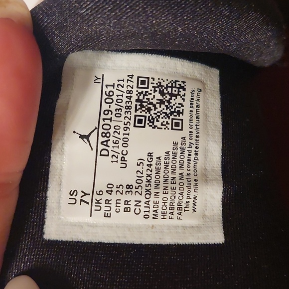 Nike Air Jordan 13 - Picture 10 of 13